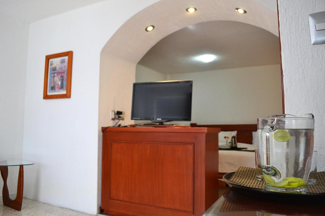 Hotel Campestre Inn Leon Exterior photo